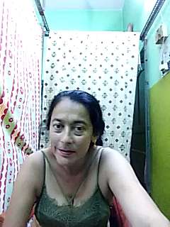 QUEENINDIAN35 nude on cam for live sex chat
