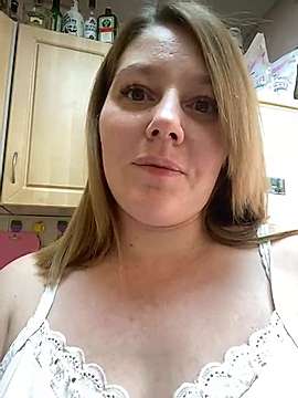 SecretAlison nude on cam for live sex chat