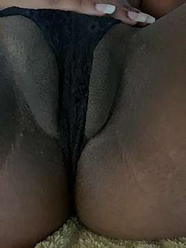sexyladyblack nude on cam for live sex chat