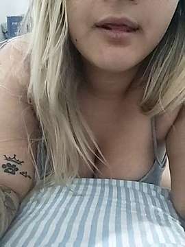 StellaKastro nude on cam for live sex chat