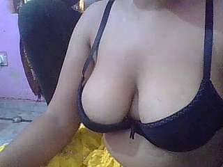SUNITA_5Q nude on cam for live sex chat