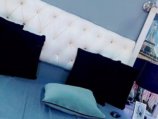sweetjulianaa naked on Live Cam Sex Chat