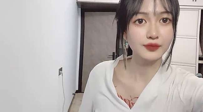 Ting–ting nude on cam for live sex chat