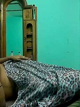 Your_nishu nude on cam for live sex chat