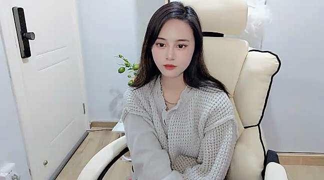 ALisa-77 nude on cam for live sex chat