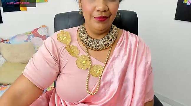 Big_Mama nude on cam for live sex chat