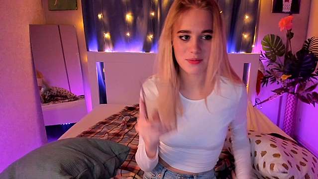 ClaireEmon nude on cam for live sex chat