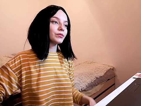 FleshlyLeader nude on cam for live sex chat