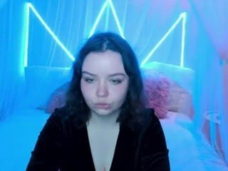 FluffyBunnyy naked on Live Cam Sex Chat