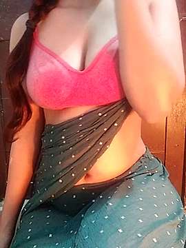 hottygirl143 nude on cam for live sex chat