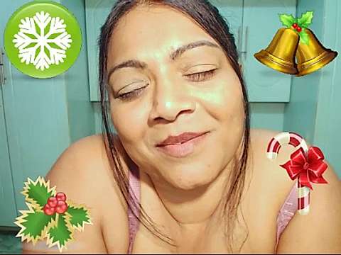 IndianDelia nude on cam for live sex chat
