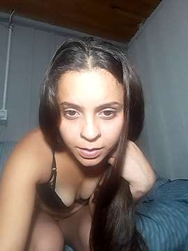LeticiaPerez22 nude on cam for live sex chat