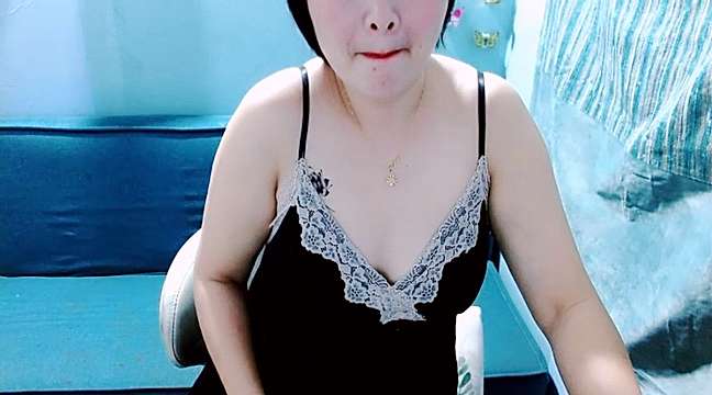LuoYi- nude on cam for live sex chat