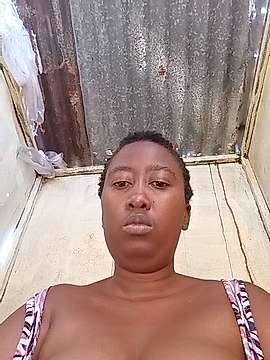 Ptriciah nude on cam for live sex chat