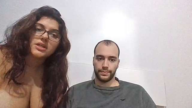 SBcouple_ nude on cam for live sex chat