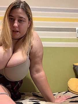 typicalchilly nude on cam for live sex chat