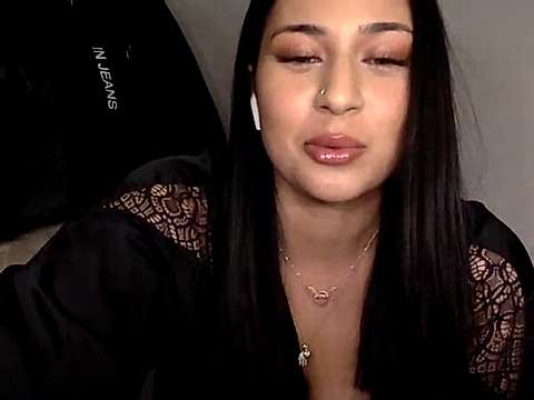 yasmineblue nude on cam for live sex chat