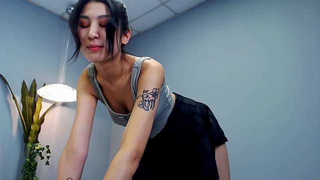 YukoTui nude on cam for live sex chat