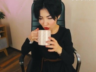 Cutee-Potato naked on Live Cam Sex Chat