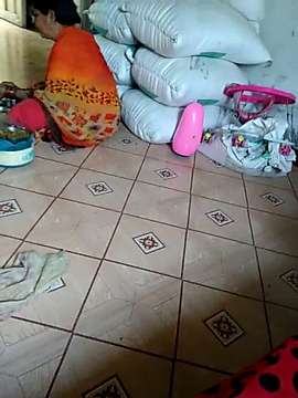 Pratibha- nude on cam for live sex chat