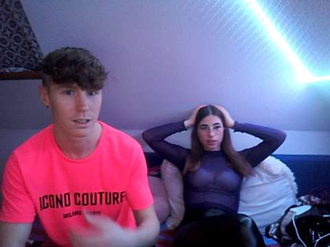 BlowjobCouple69 nude on cam for live sex chat
