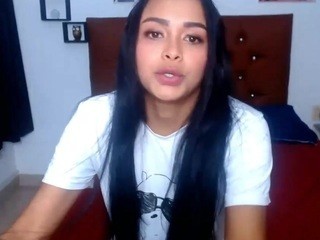 DaphneEvans naked on Live Cam Sex Chat