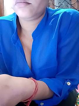 hottygirl00 nude on cam for live sex chat