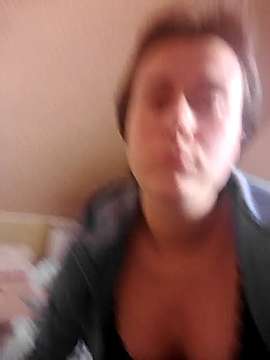 Ilona_shik nude on cam for live sex chat