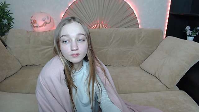 Jully_jussy nude on cam for live sex chat