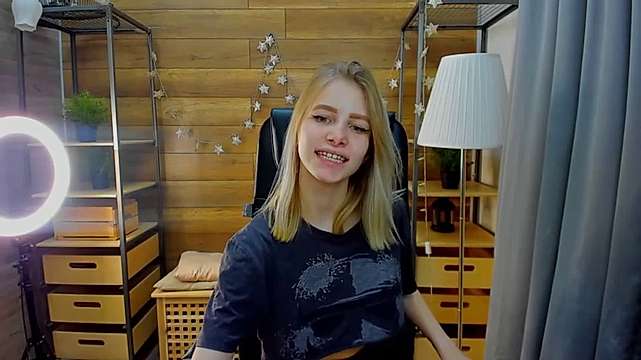 Lemon_girl_ nude on cam for live sex chat