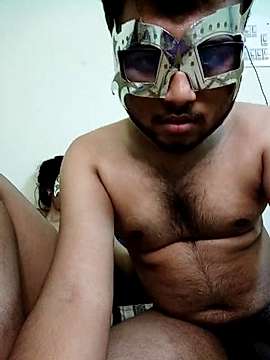 Brown_caramel nude on cam for live sex chat