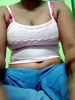 Kanika_s nude on cam for live sex chat