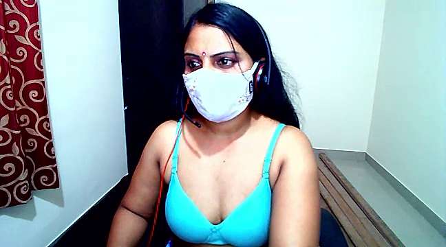 sexysavitha5 nude on cam for live sex chat