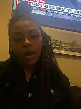 PetiteJoy nude on cam for live sex chat