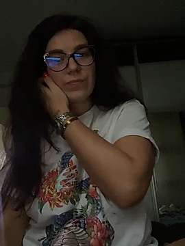SweetSavannahWild nude on cam for live sex chat