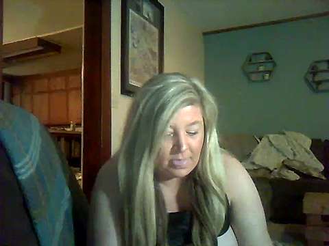 Texan_Kelly nude on cam for live sex chat