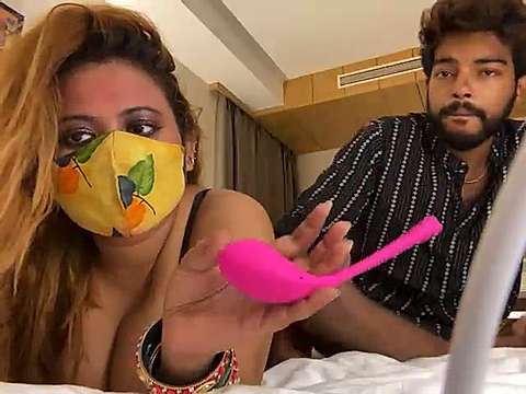 Indian_DreamGirl_Myra nude on cam for live sex chat