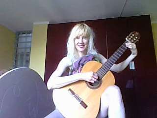 pink-rainbow-flower nude on cam for live sex chat