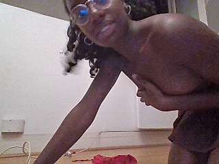 Bella_Binta nude on cam for live sex chat