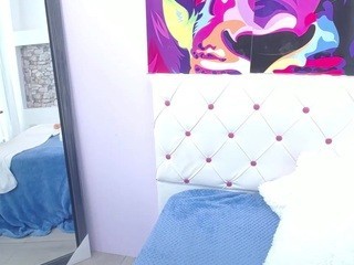 Joanne28 naked on Live Cam Sex Chat