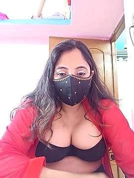 sexyinaya22 nude on cam for live sex chat