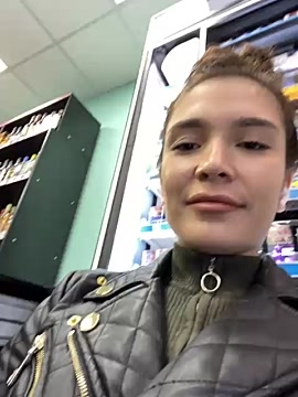 Sweet_Lollypop nude on cam for live sex chat