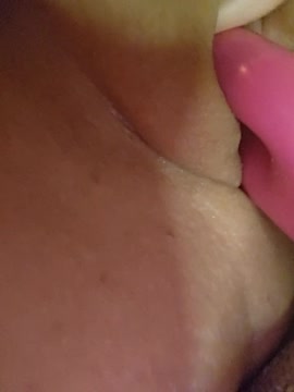 Curvy_blonde nude on cam for live sex chat