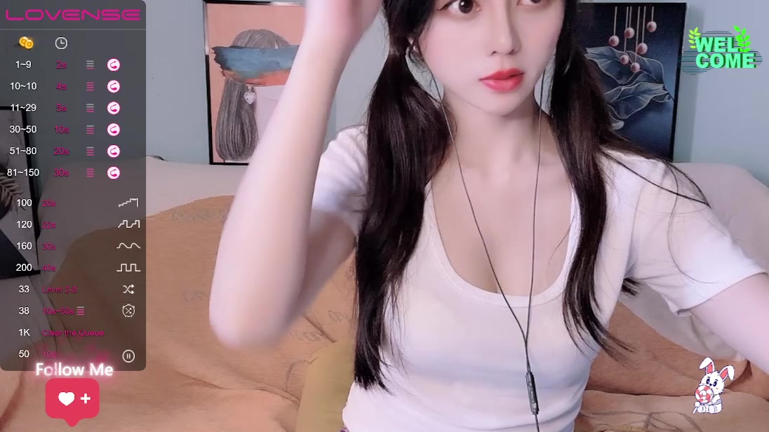 Katherine– nude on cam for live sex chat