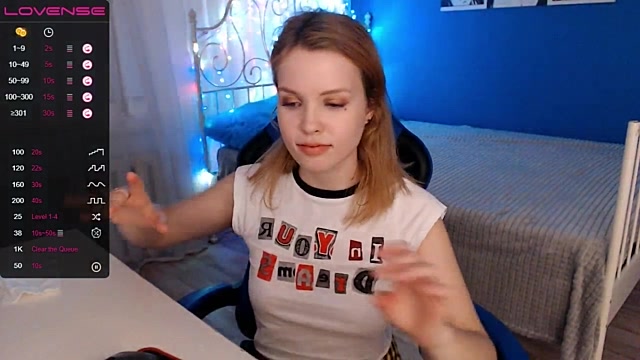 JudyCole nude on cam for live sex chat
