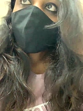 NaughtyPriyanka nude on cam for live sex chat