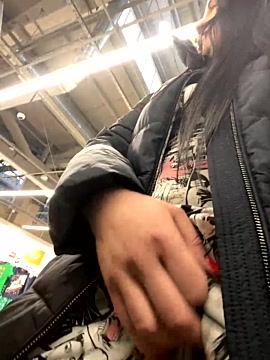 CrazzyChicks nude on cam for live sex chat
