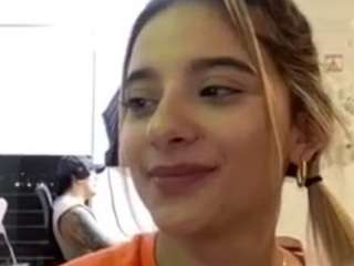 Kira Lopez naked on Live Cam Sex Chat