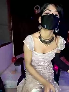 Jordidenil nude on cam for live sex chat