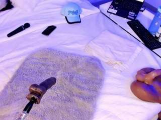 DEBBIE naked on Live Cam Sex Chat